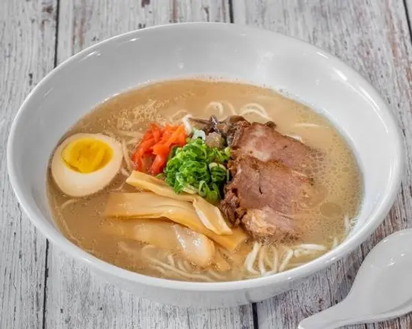 yokohama-skyline-eatery - Tonkotsu Ramen