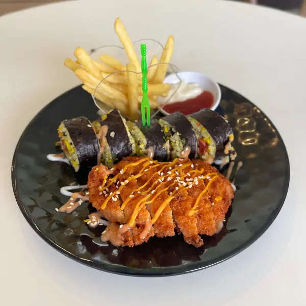 zenith-premiere-hotel-baubau - Katsu Ayam Bimbimbap