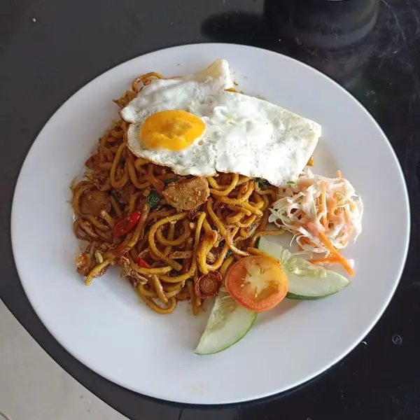 zenith-premiere-hotel-baubau - Mie Aceh Ayam