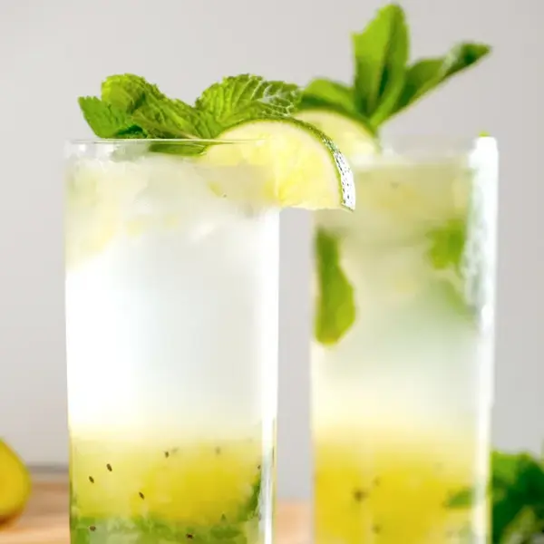 zero-mile-cafe-billiard - KIWI Brust