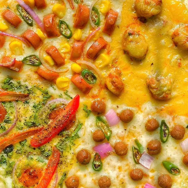 zero-mile-cafe-billiard - Four Flavour  pizza