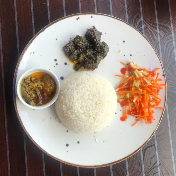 zero-mile-cafe-billiard - Desi Platter