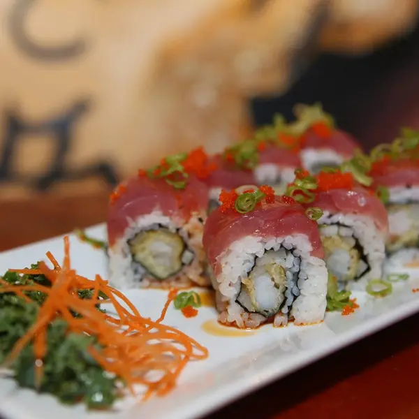 zero-mile-cafe-billiard - Salmon Roll