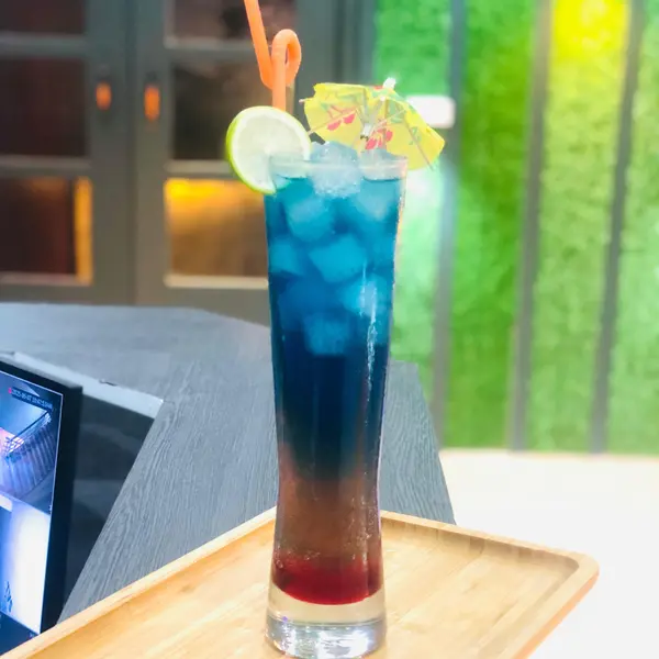 zero-mile-cafe-billiard - Tropical Ilusion