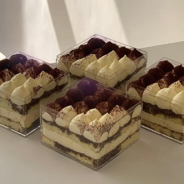 zoie-cafe-مقهى - box cream tiramisu
