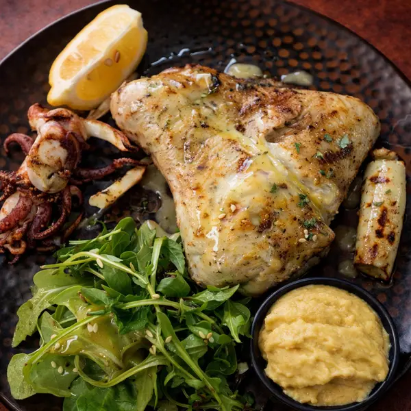 zorka-restaurant-bar - Καλαμάρι σχάρας μερίδα