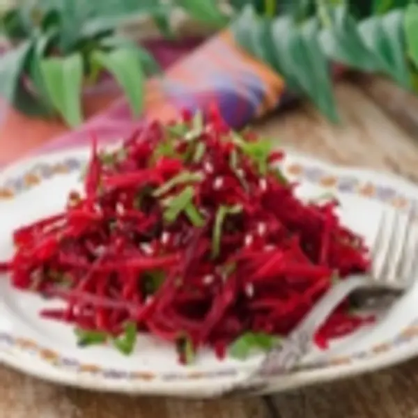 чин-ван-ханддоржиин-рг - Хүрэн манжингийн салад - Талын шимт улаан зууш