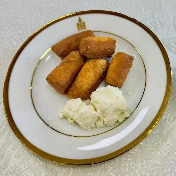 чин-ван-ханддоржиин-рг - Хайлмаг - Алтан өрөм