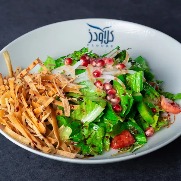 مطعم-السحاب - Fattoush of The Garden