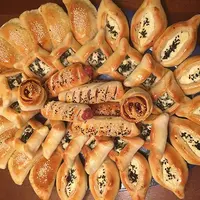 منقوشة-وكعكة - pastries